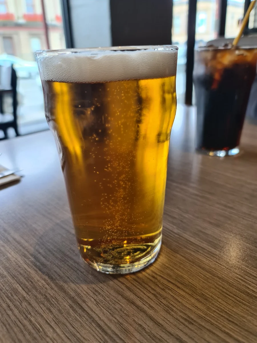 Pint Carlton Draught, The Sporting Globe Bar & Grill Ballarat