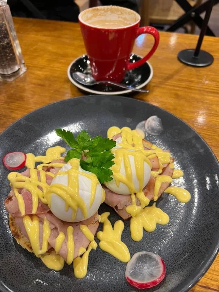 Eggs Benedict