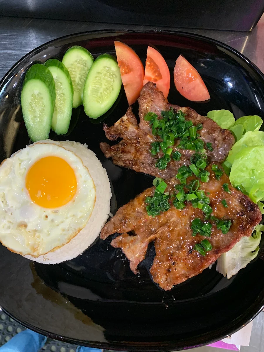Cơm Sườn 2 Mặt Nướng Than