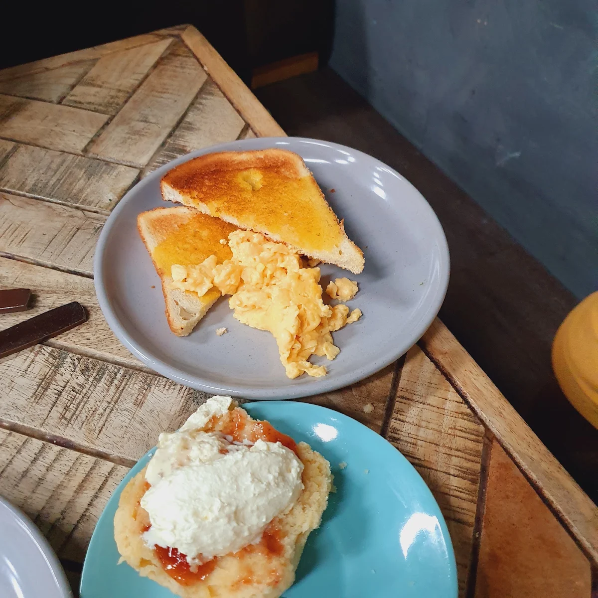 Highlights, Chill'd Cafe & Bar