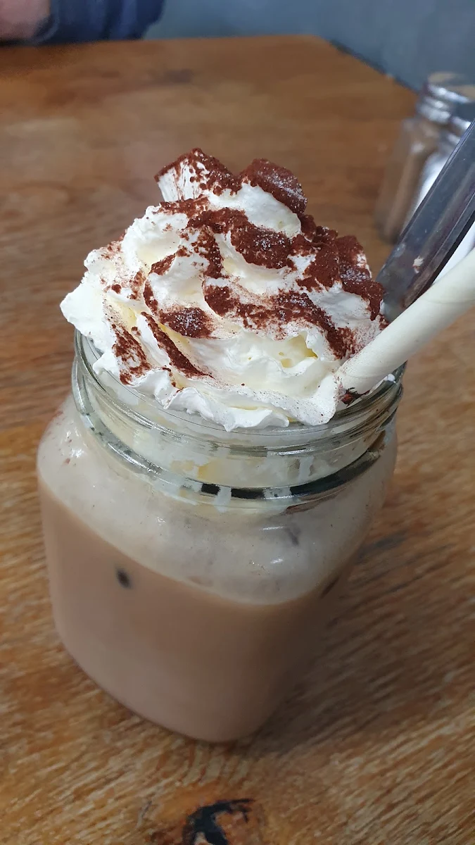 Iced Mocha, Chill'd Cafe & Bar