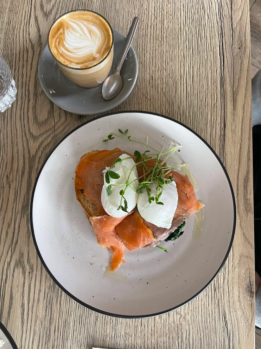 Salmon Eggs Benedict