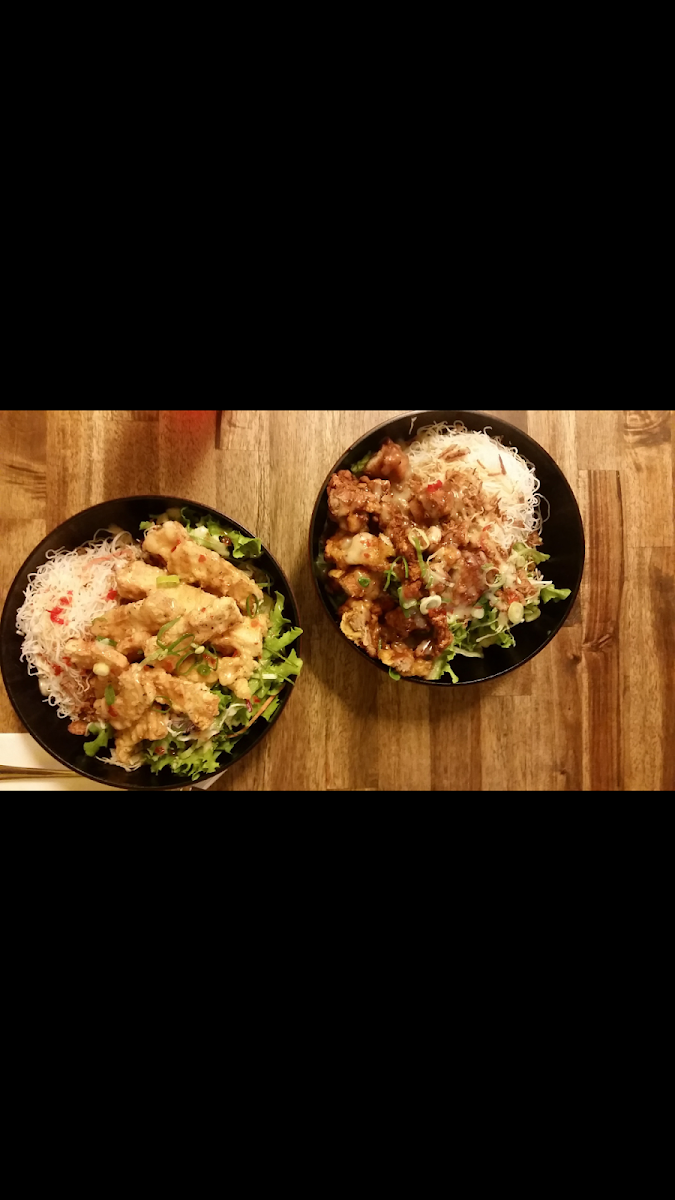 Highlights, Koi cafe