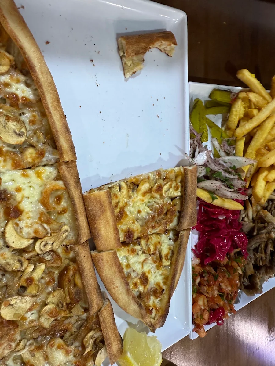 Chicken Pide