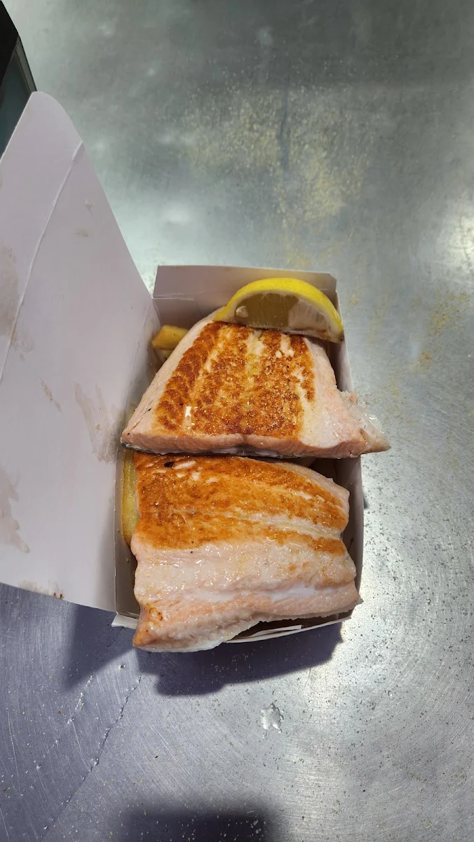 Highlights, Flippers Cooked Seafood