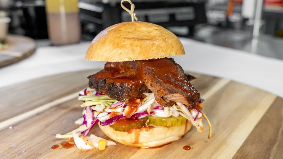 Highlights, BULLS & HOGS BBQ