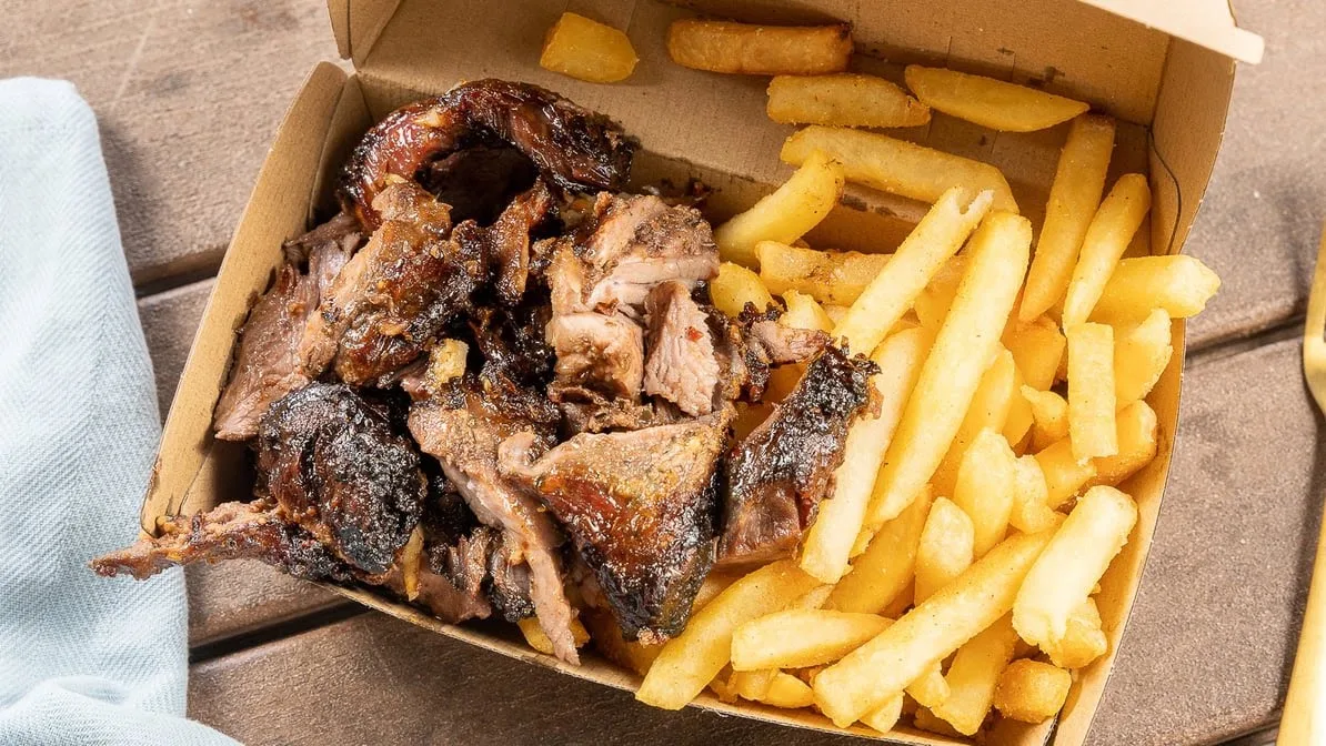 Highlights, Studfield Charcoal Chicken