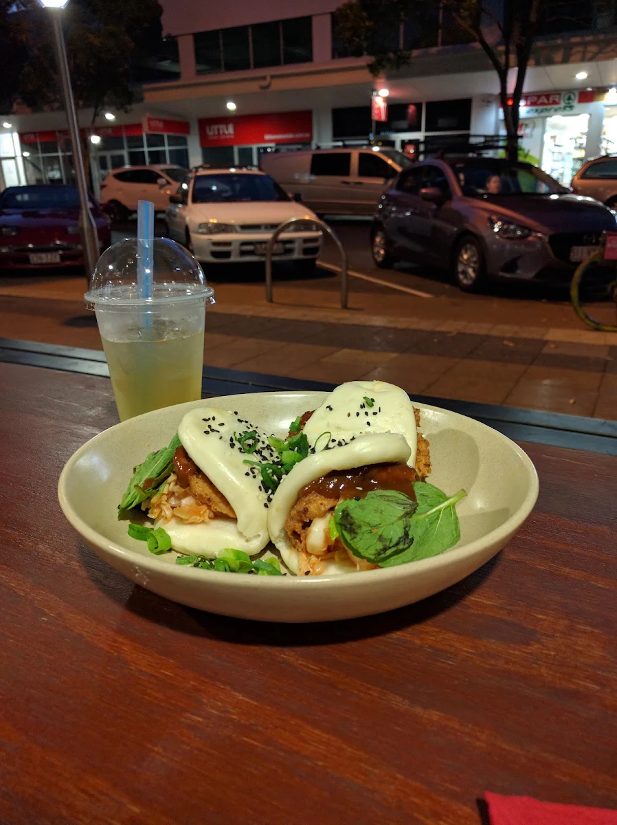Fried Chicken Bao