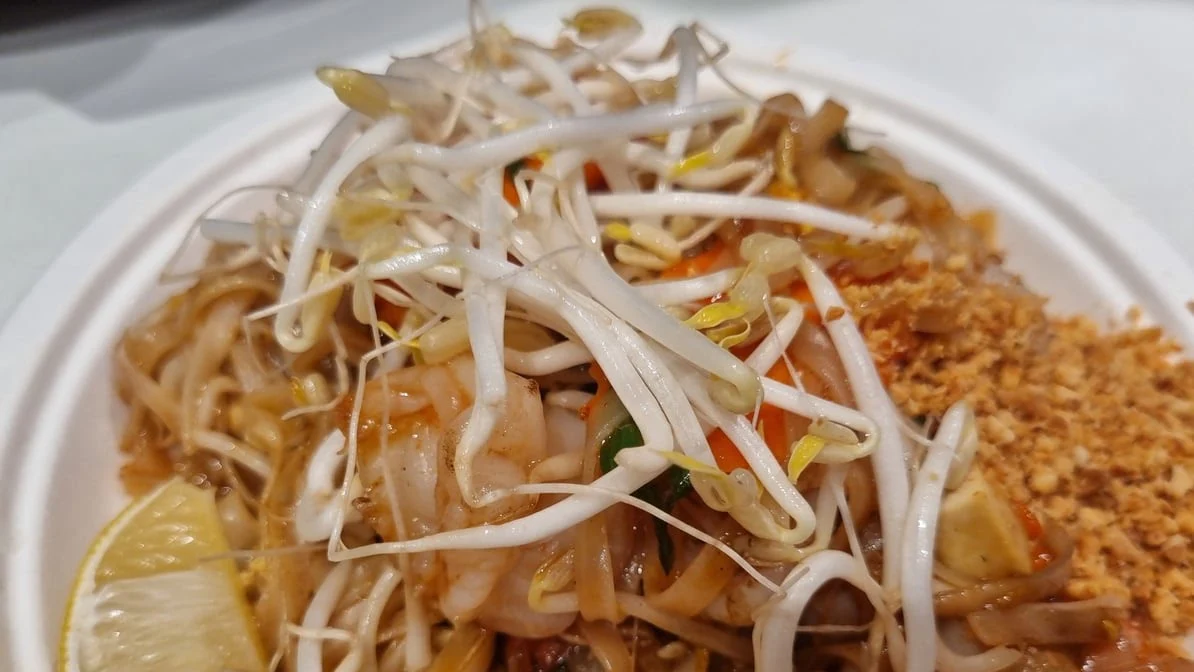 Highlights, At Thai