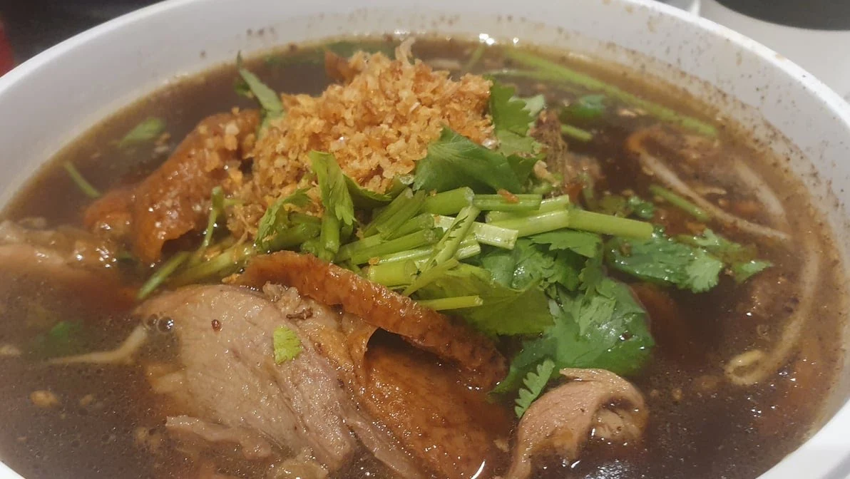 Highlights, At Thai