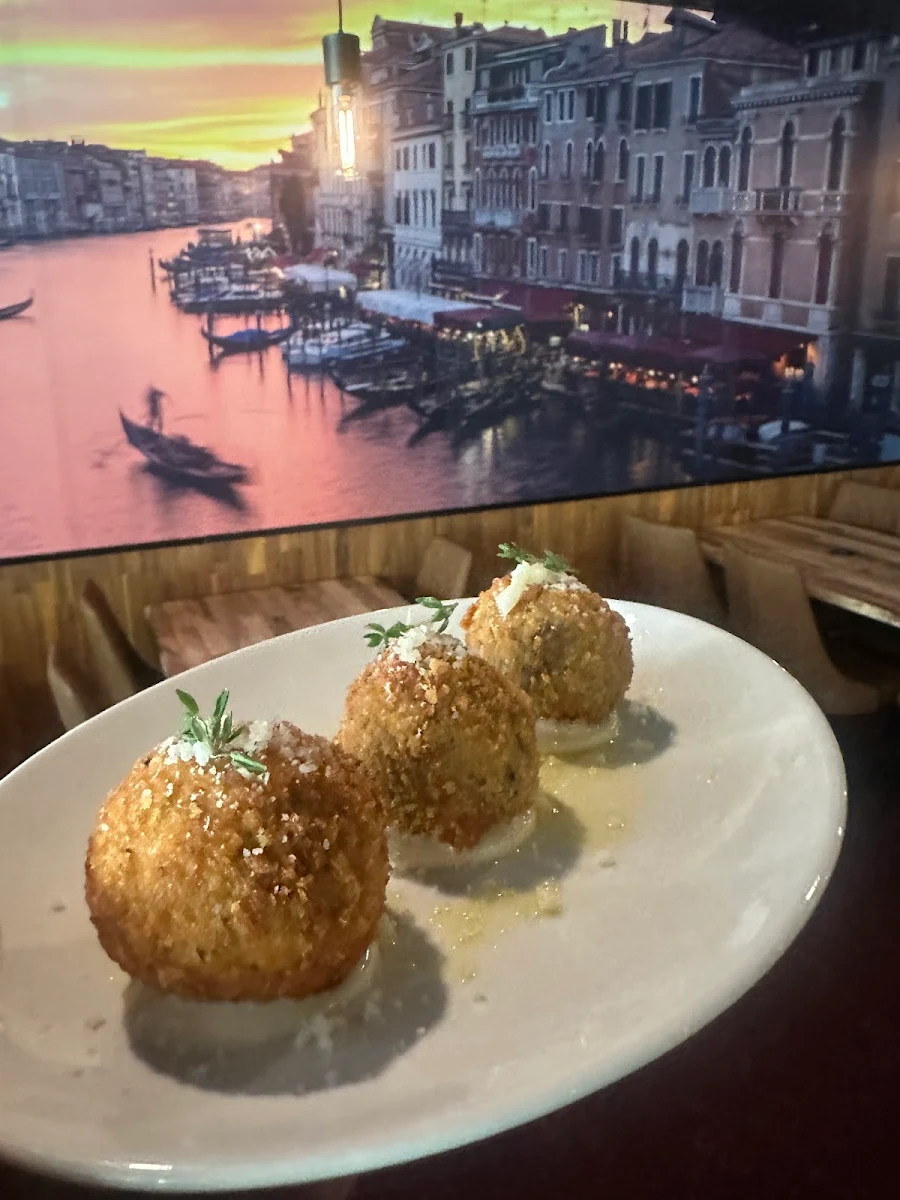 Mushroom Arancini Aioli