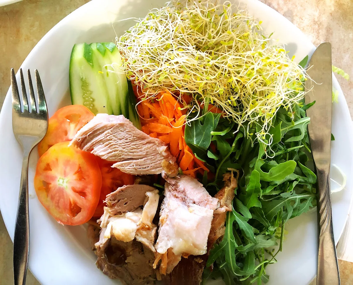 Highlights, Eddie Road Lunch Shop