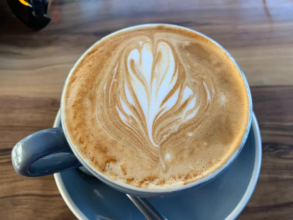 Flat White, Arte & Gusto Cafe Bar