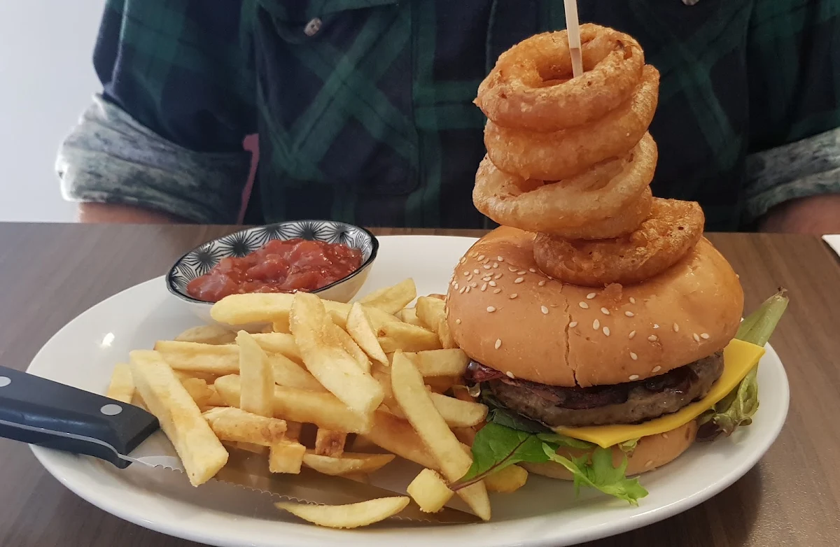 Beef & Bacon Hamburger, National Hotel
