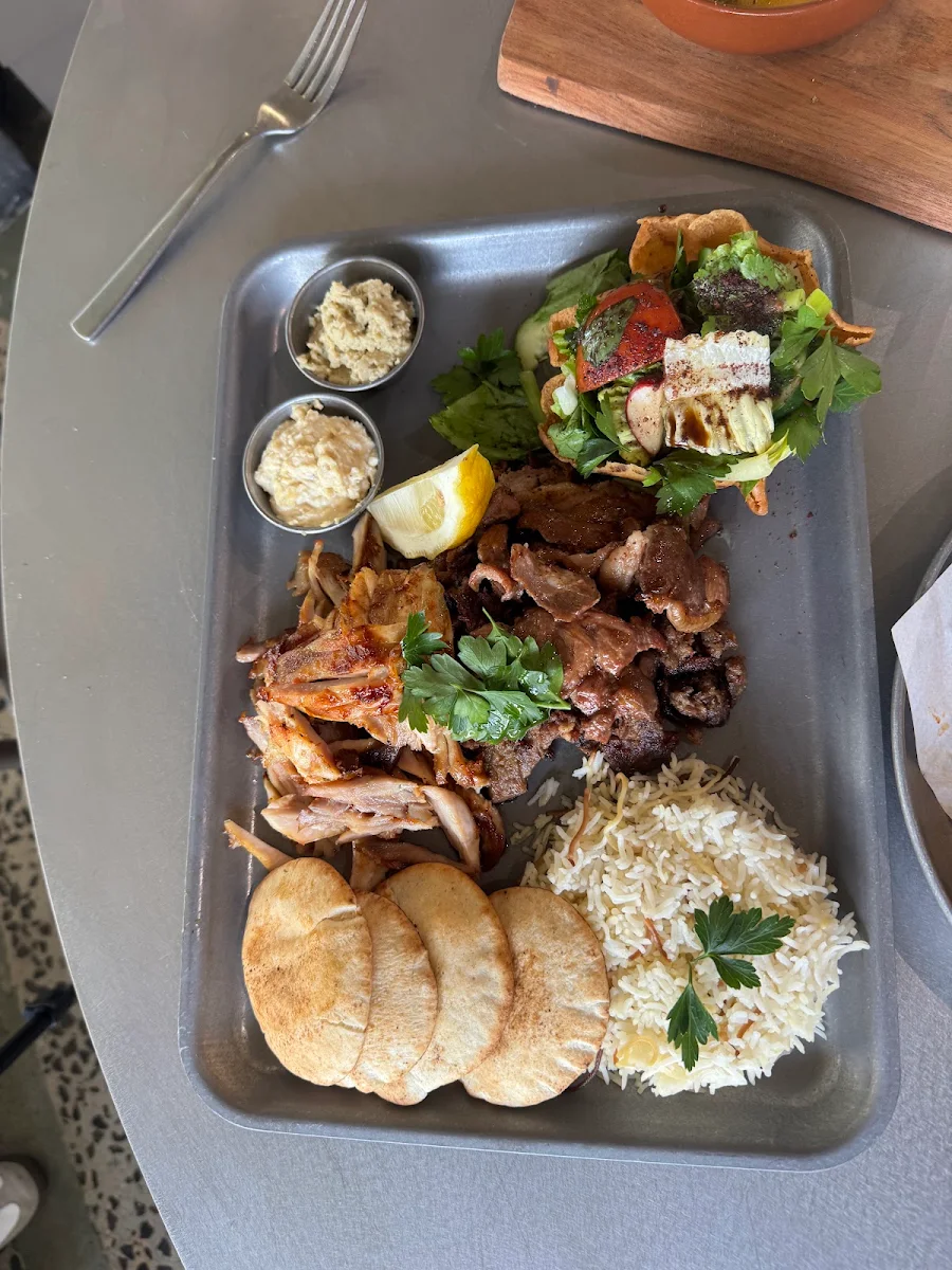 Highlights, AL MAKAN