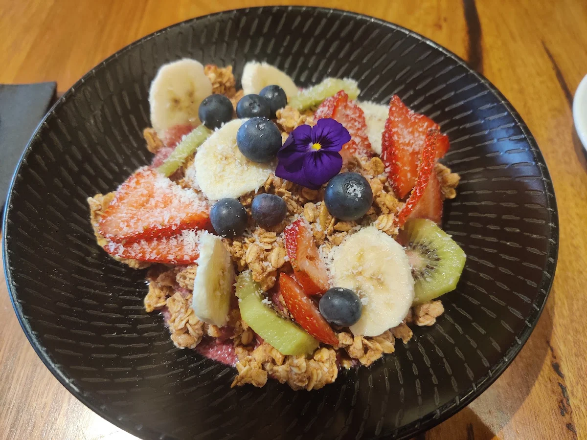 Açaíbowl, Property of Little One