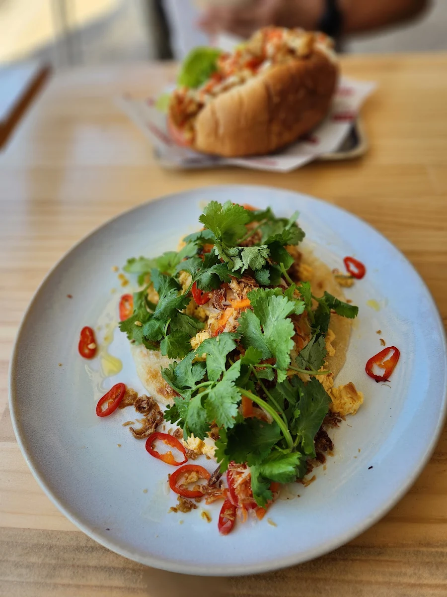 Chilli Scrambled Eggs, Deli Dakota Specialty Coffee & Sandwiches