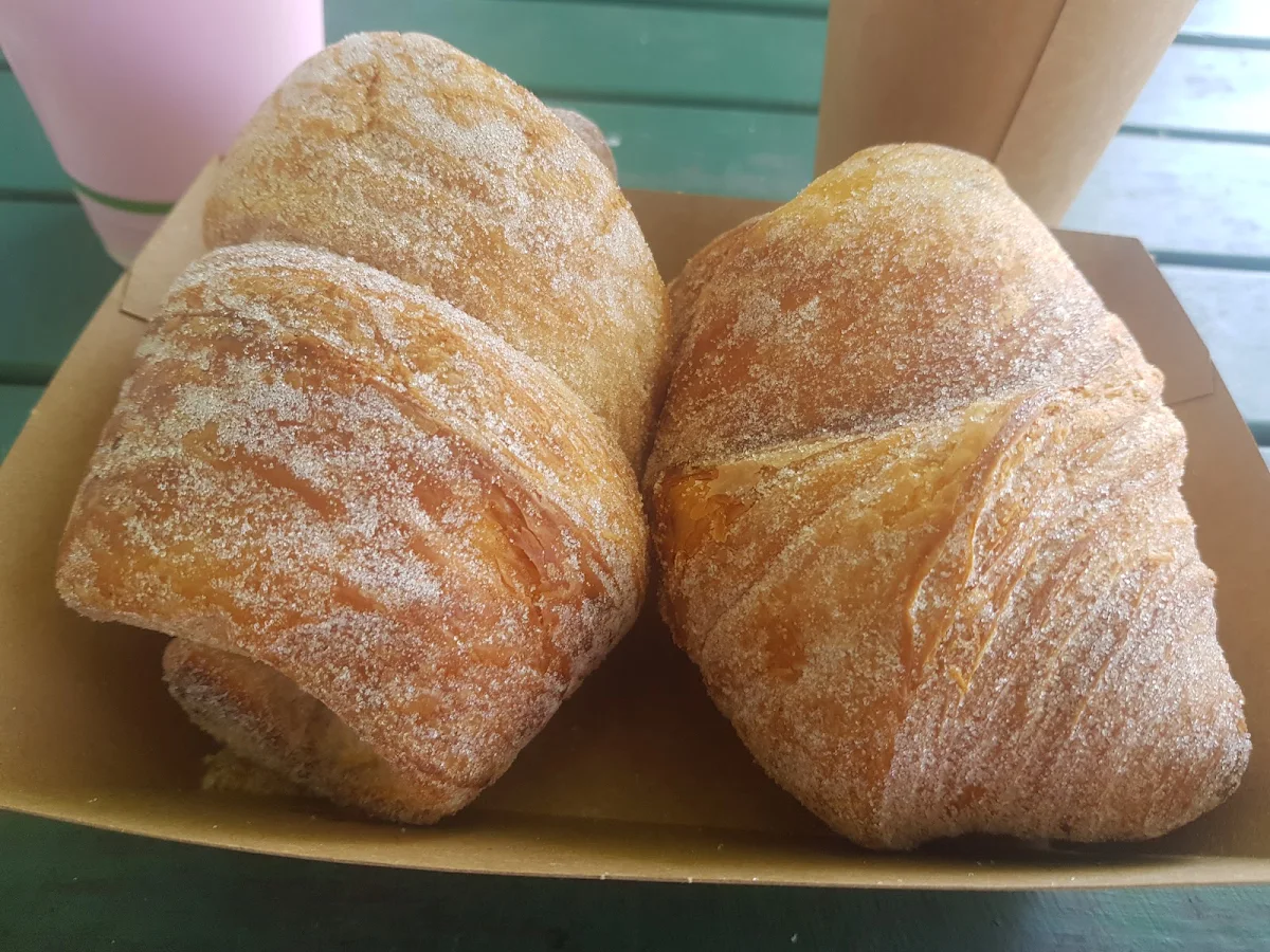 Cronuts, Hugs Brisbane