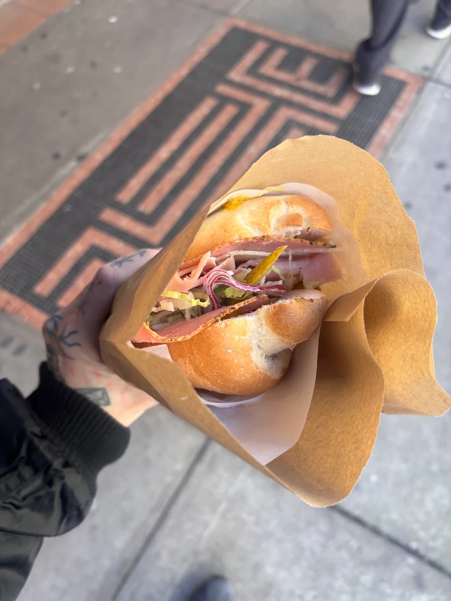 Highlights, Lamia Super Deli Marrickville