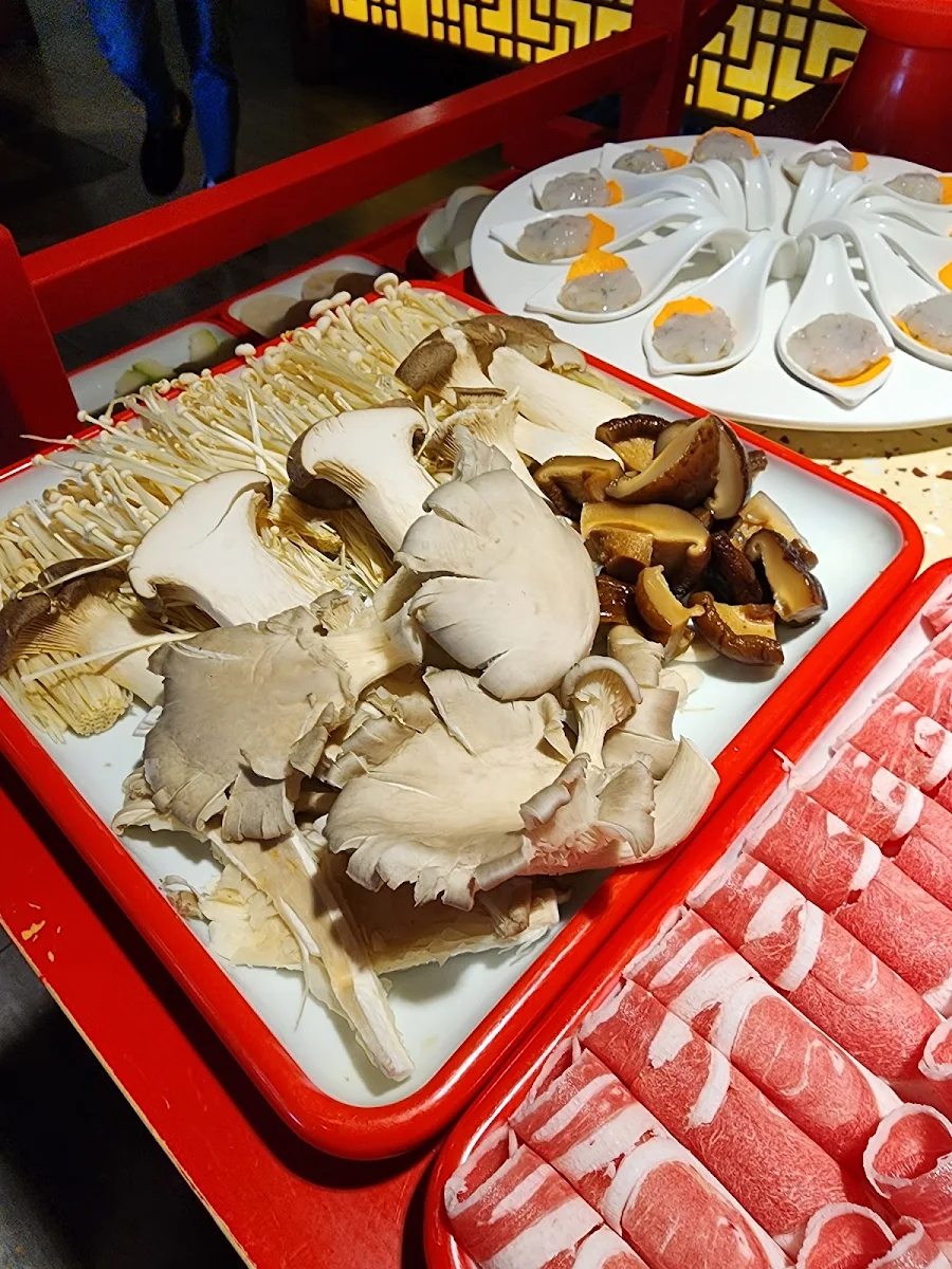 Mushroom, Wu Ming Hot Pot