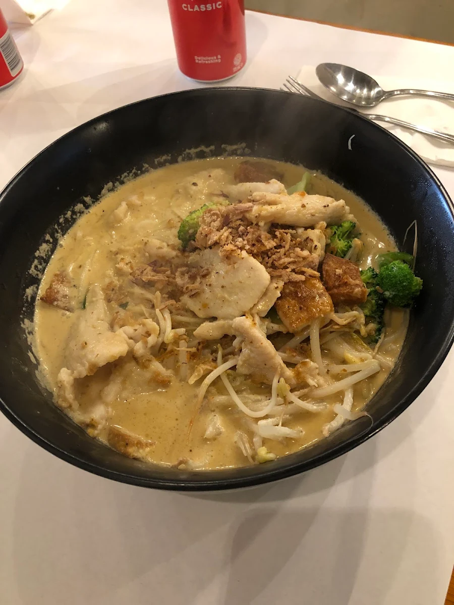 Chicken Laksa Soup, Don't Miss Out Chinese Cuisine