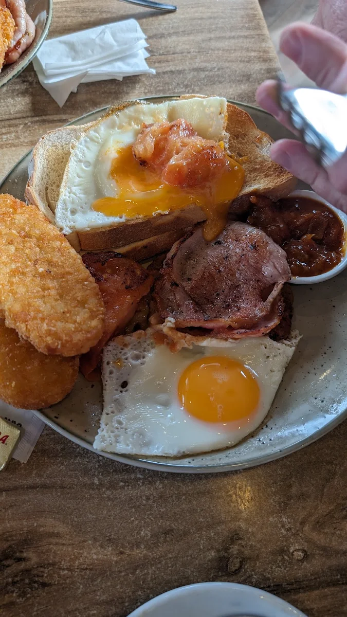 Highlights, JUNCTION CAFE