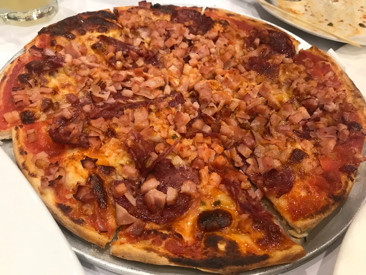 Meat Lovers, Cafe Di Roma
