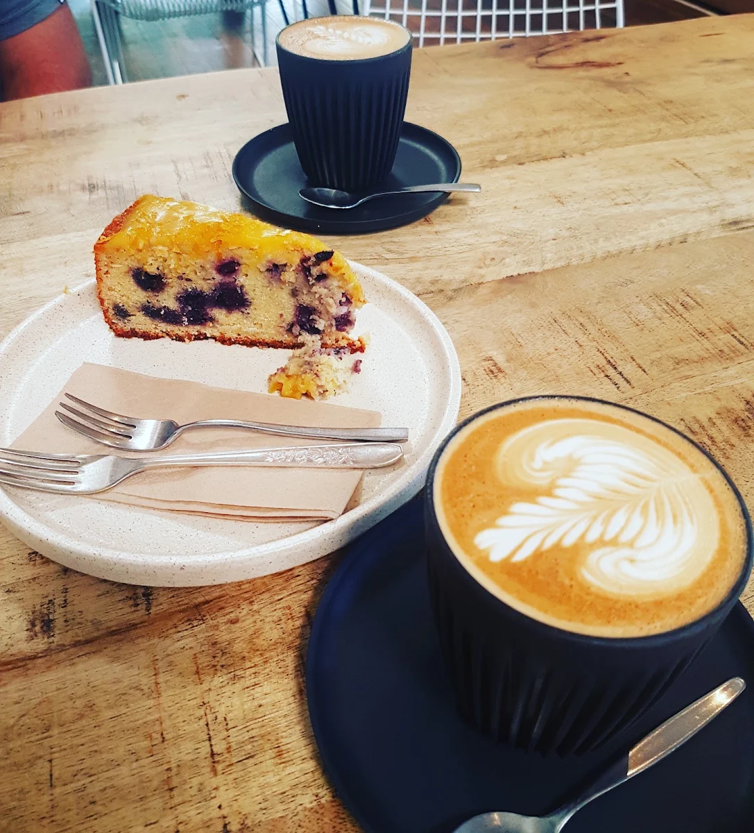 Lemon and Blueberry Cake