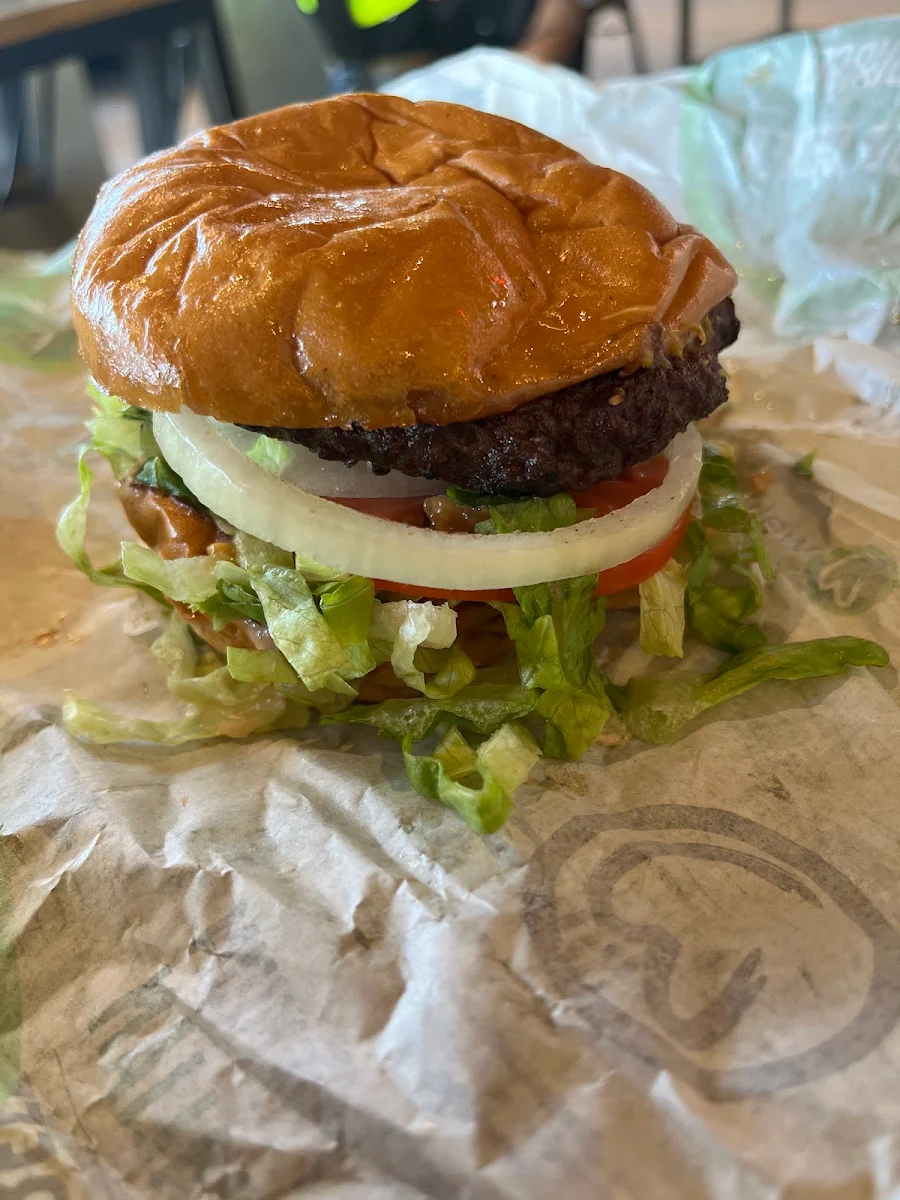 Highlights, Wahlburgers