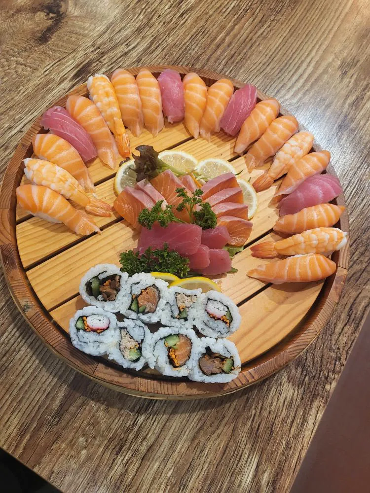 Highlights, Moon Fresh Sushi
