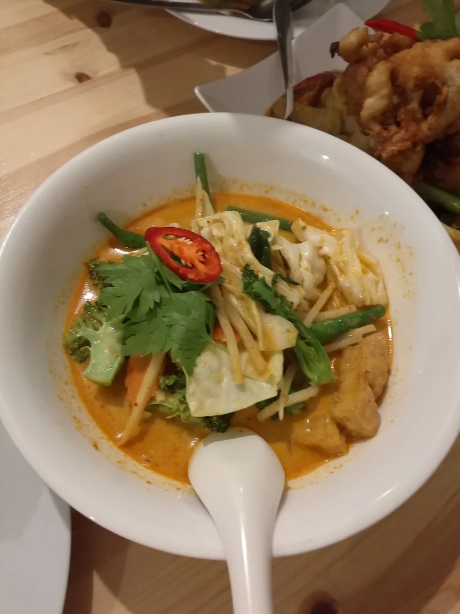 Deep Trag Pad Prik King with Chicken