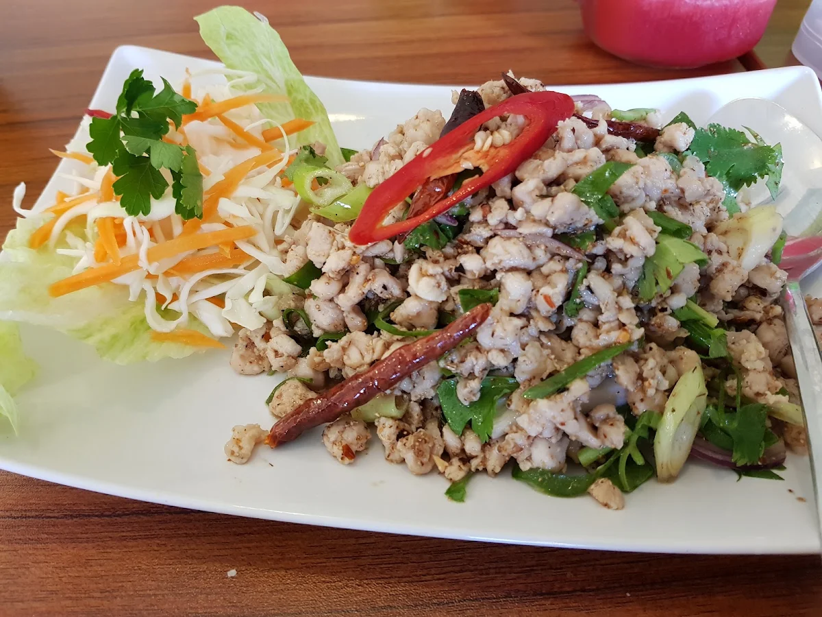 Larb Gai