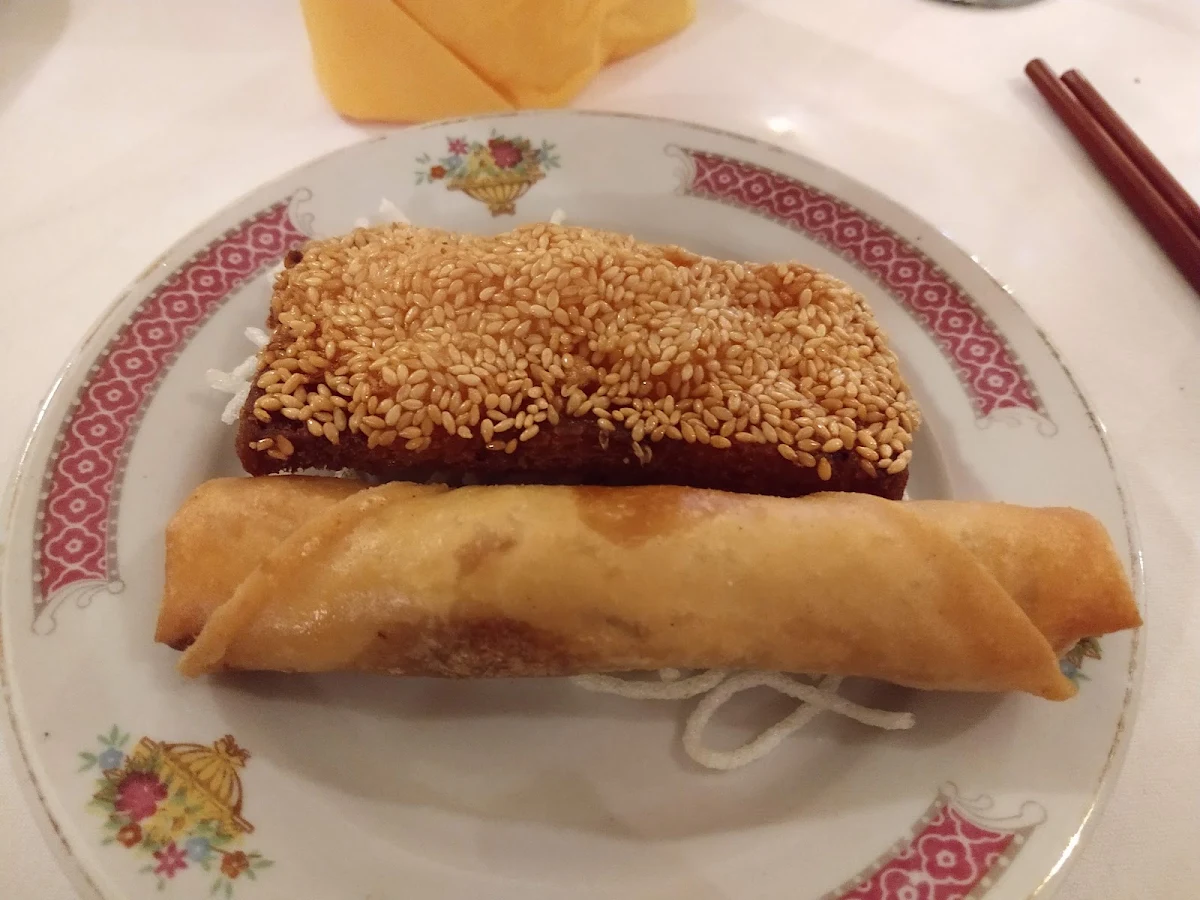 Highlights, Pearl Garden Restaurant