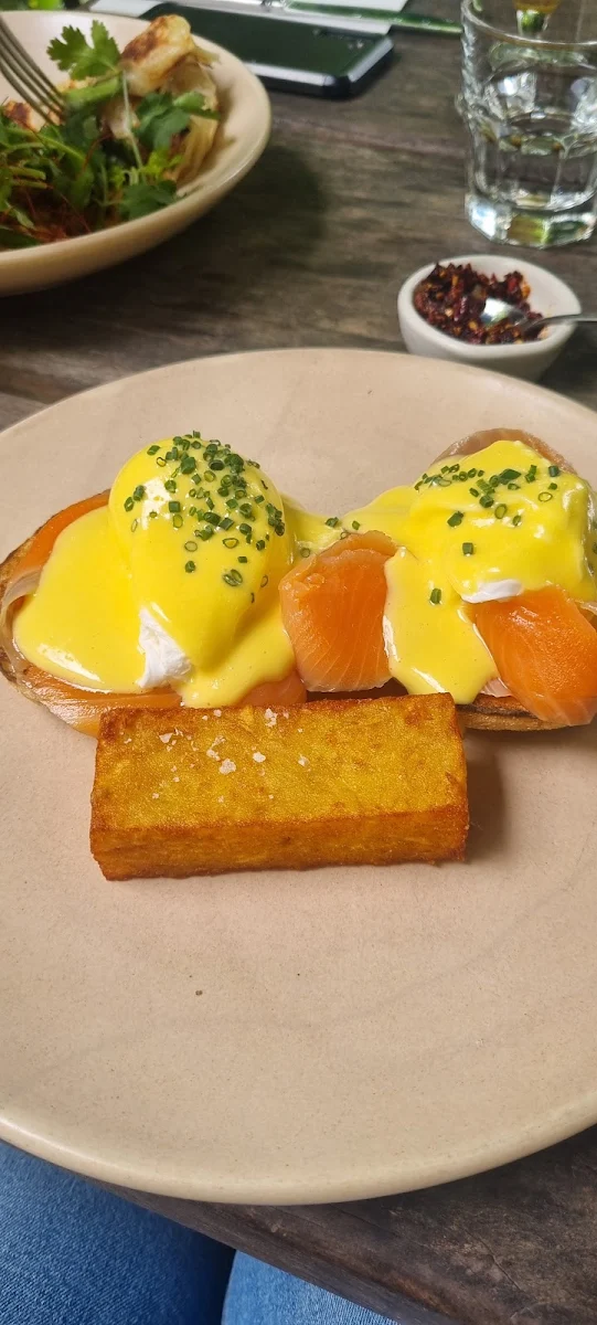 Eggs Benedict