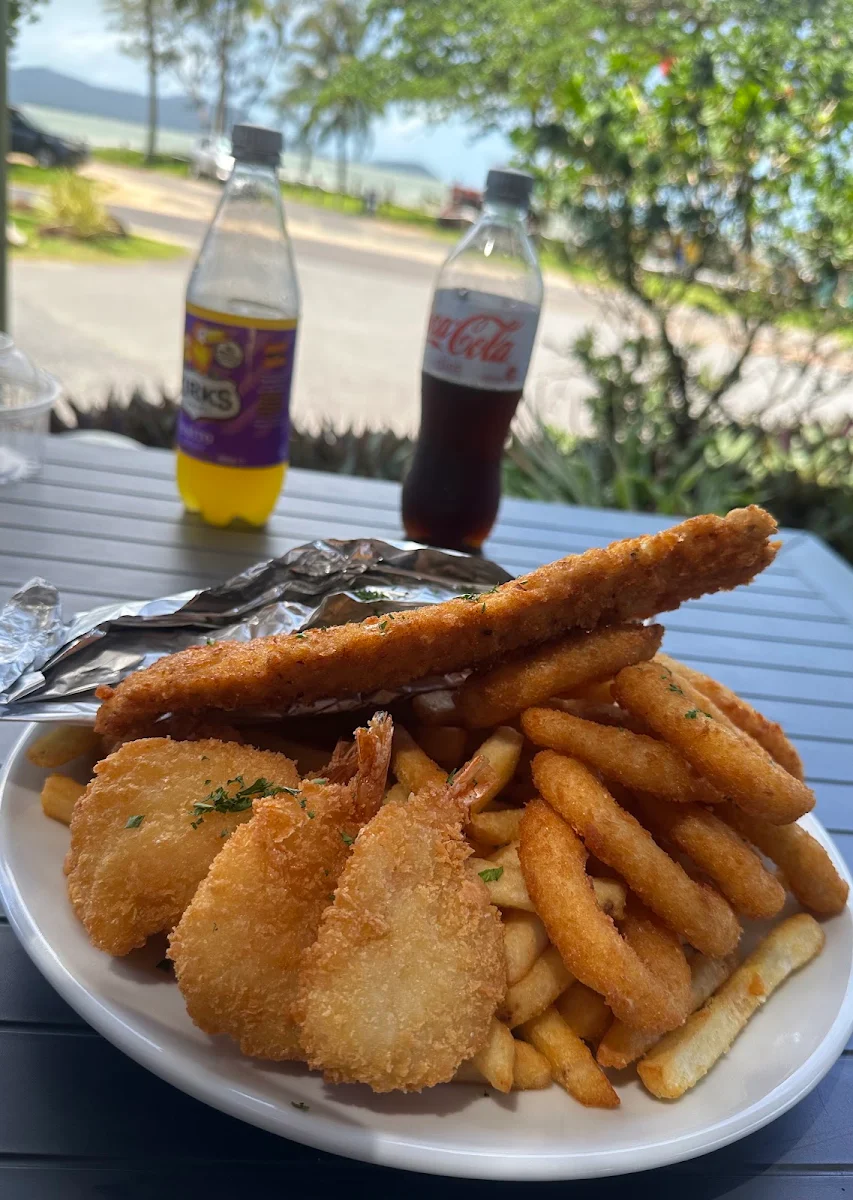 Highlights, Beachy's Coconut Cafe