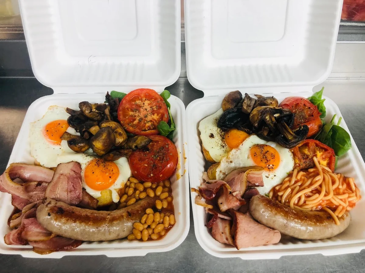Highlights, Beachy's Coconut Cafe