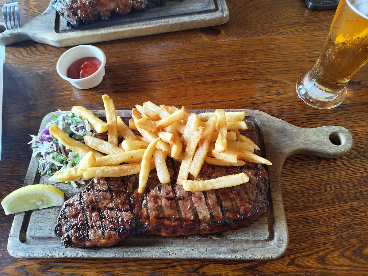 Steak, Ribs & Burgers The Rocks