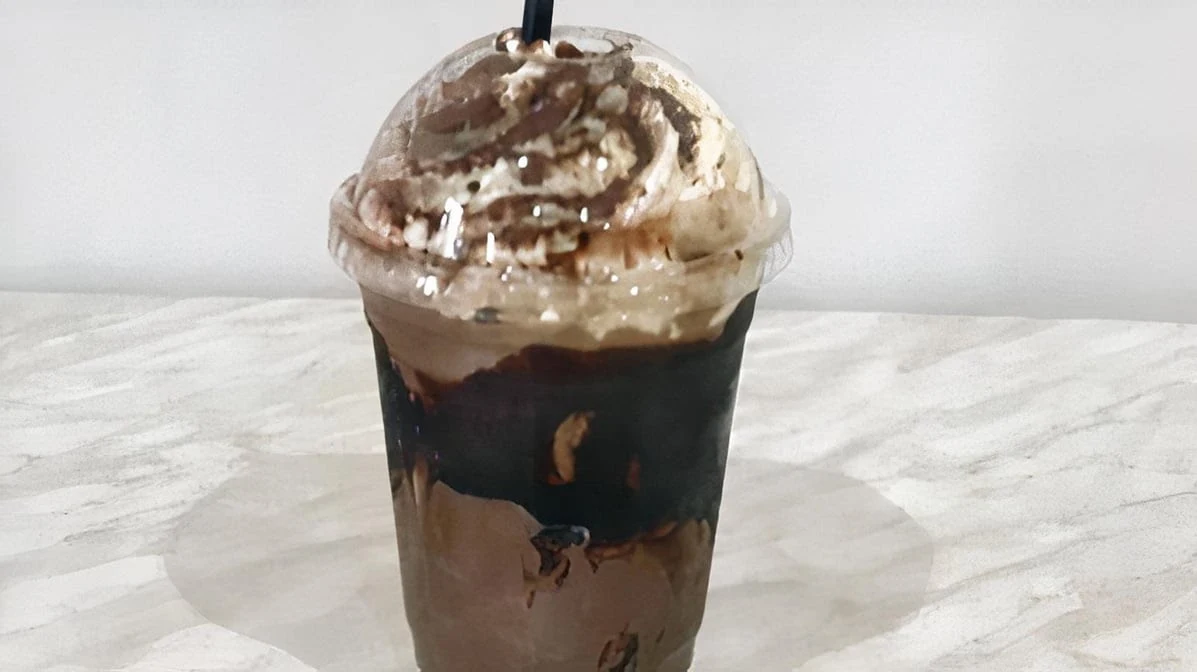 Highlights, Coffee & Dessert on Toolooa (Drive Thru)