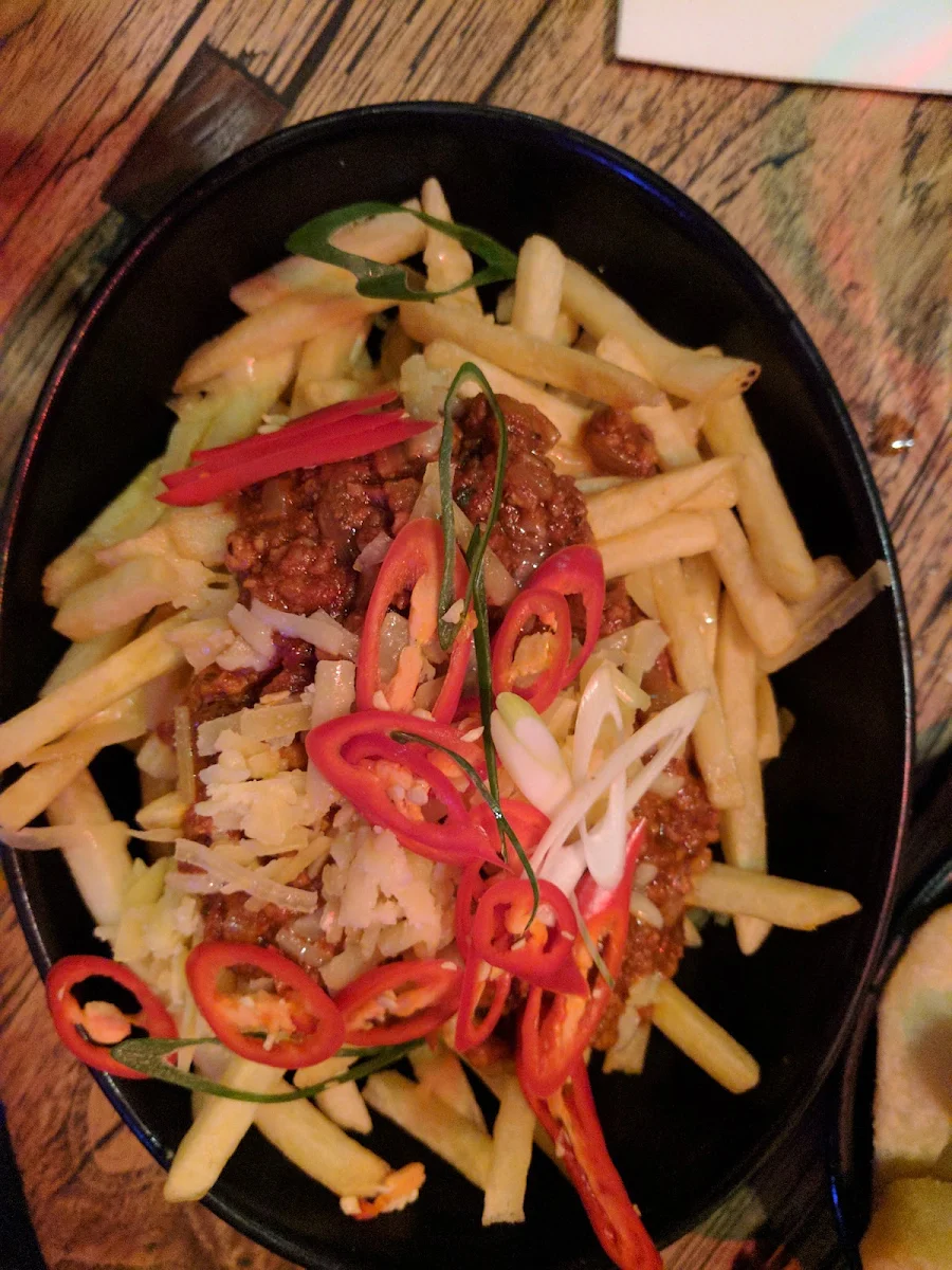 Chilli Con Carne w Chips, The Woodlands Hotel