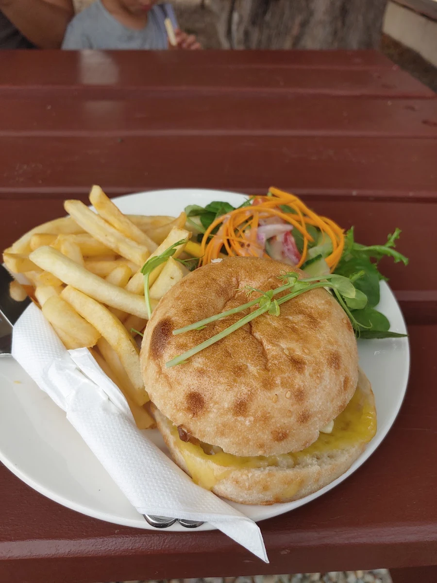 Highlights, Central Greenough Cafe
