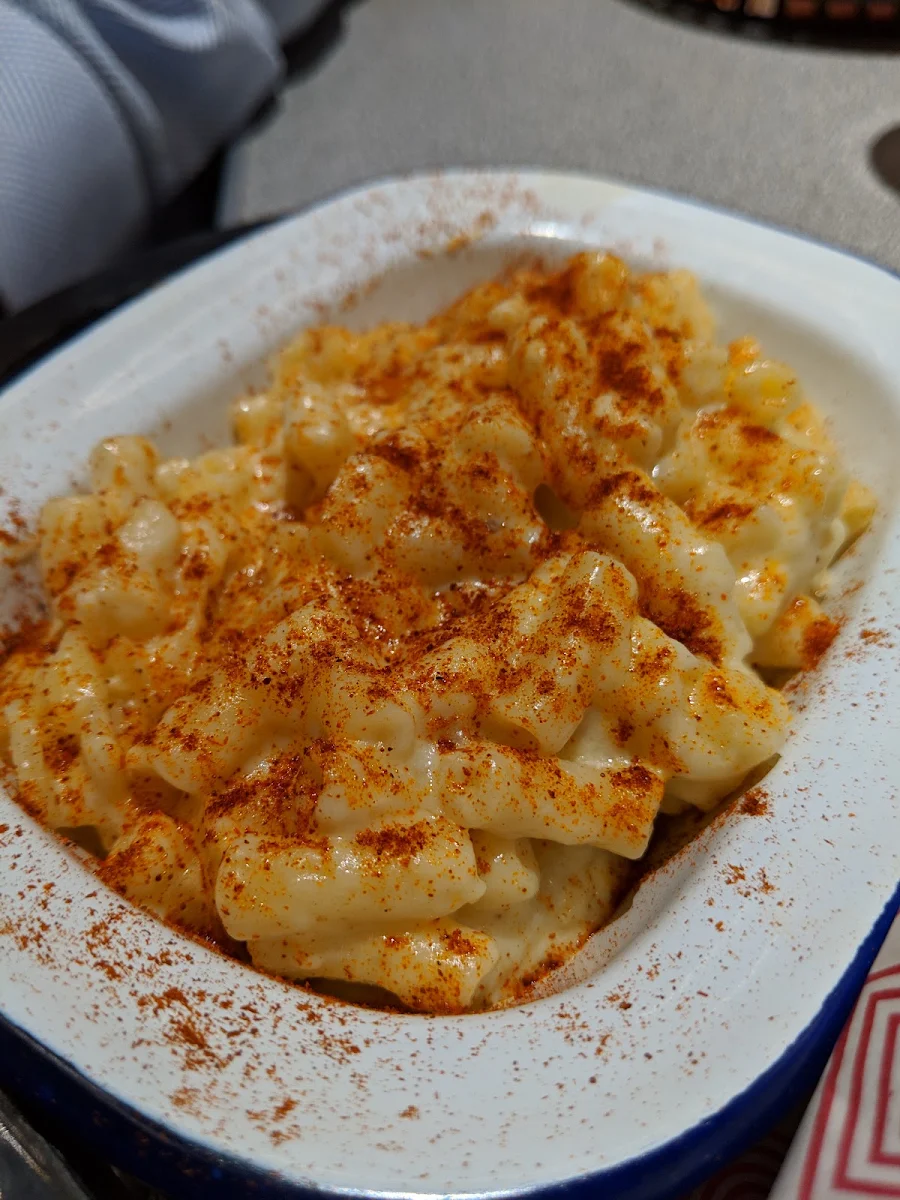 Mac & Cheese Old Bay Fries