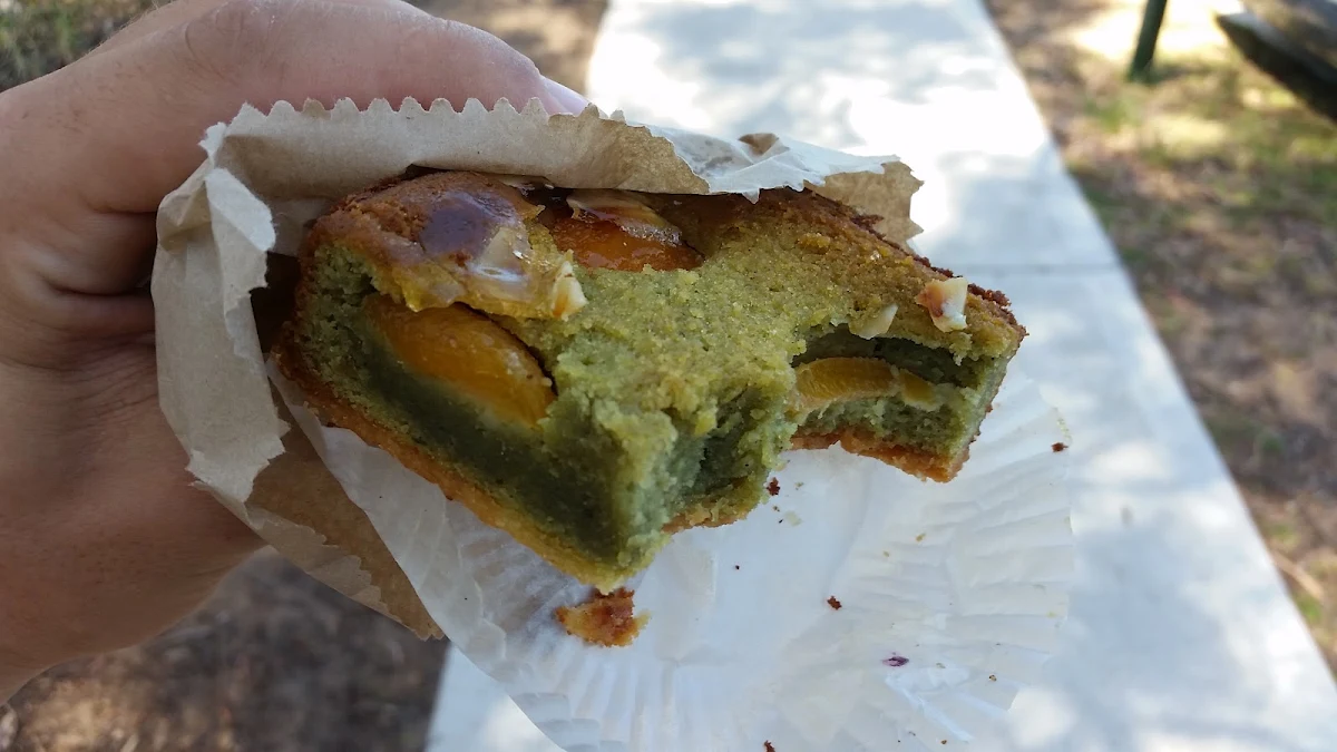 Highlights, Le Parisien Cafe Pâtisserie