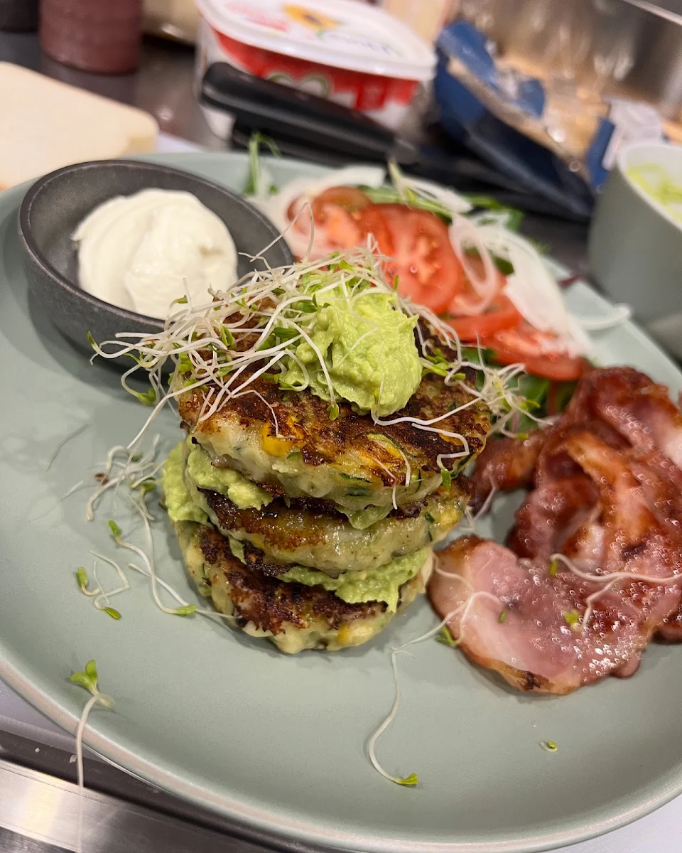 Highlights, Block Ya Dot Café