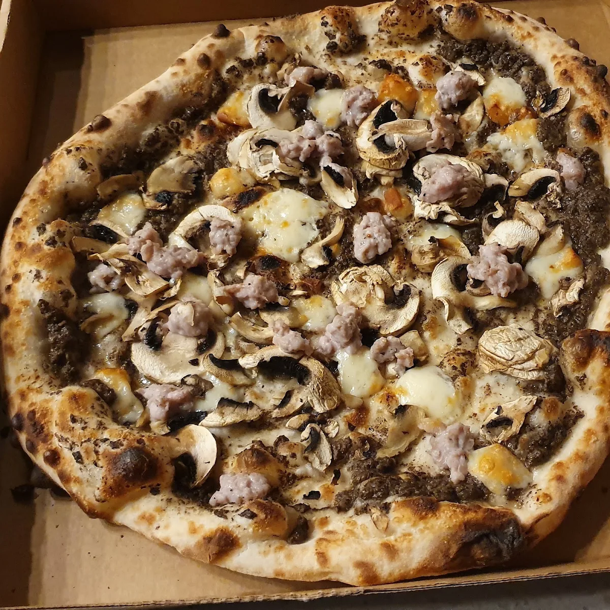 Highlights, Ciccio Pizza