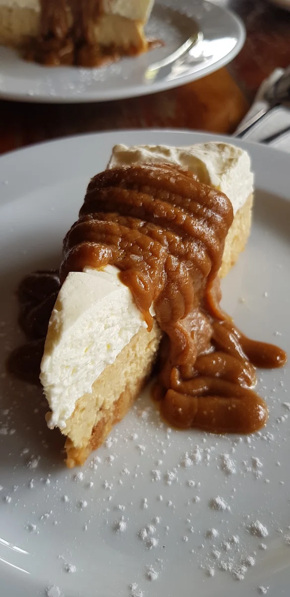 Salted Caramel Cheesecake