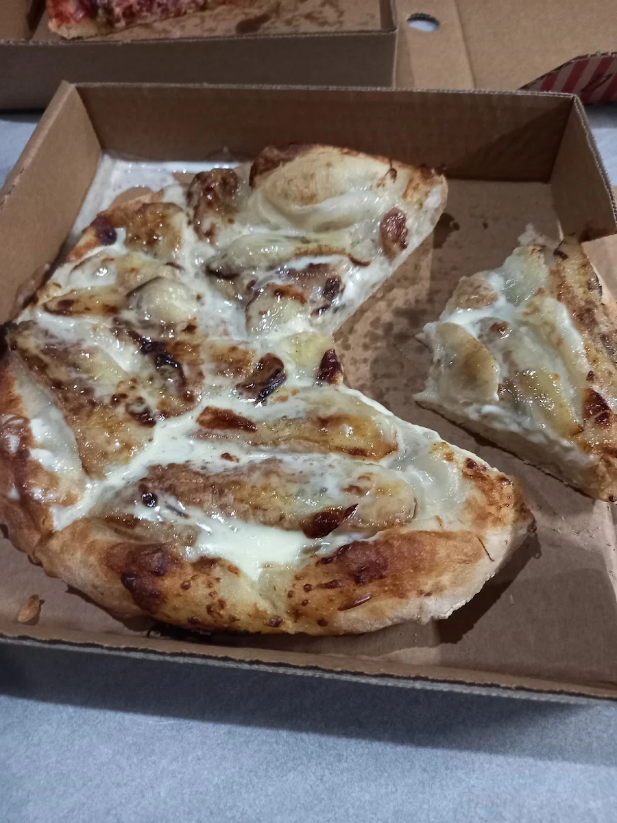 Highlights, Speedy's Pizza & Pasta