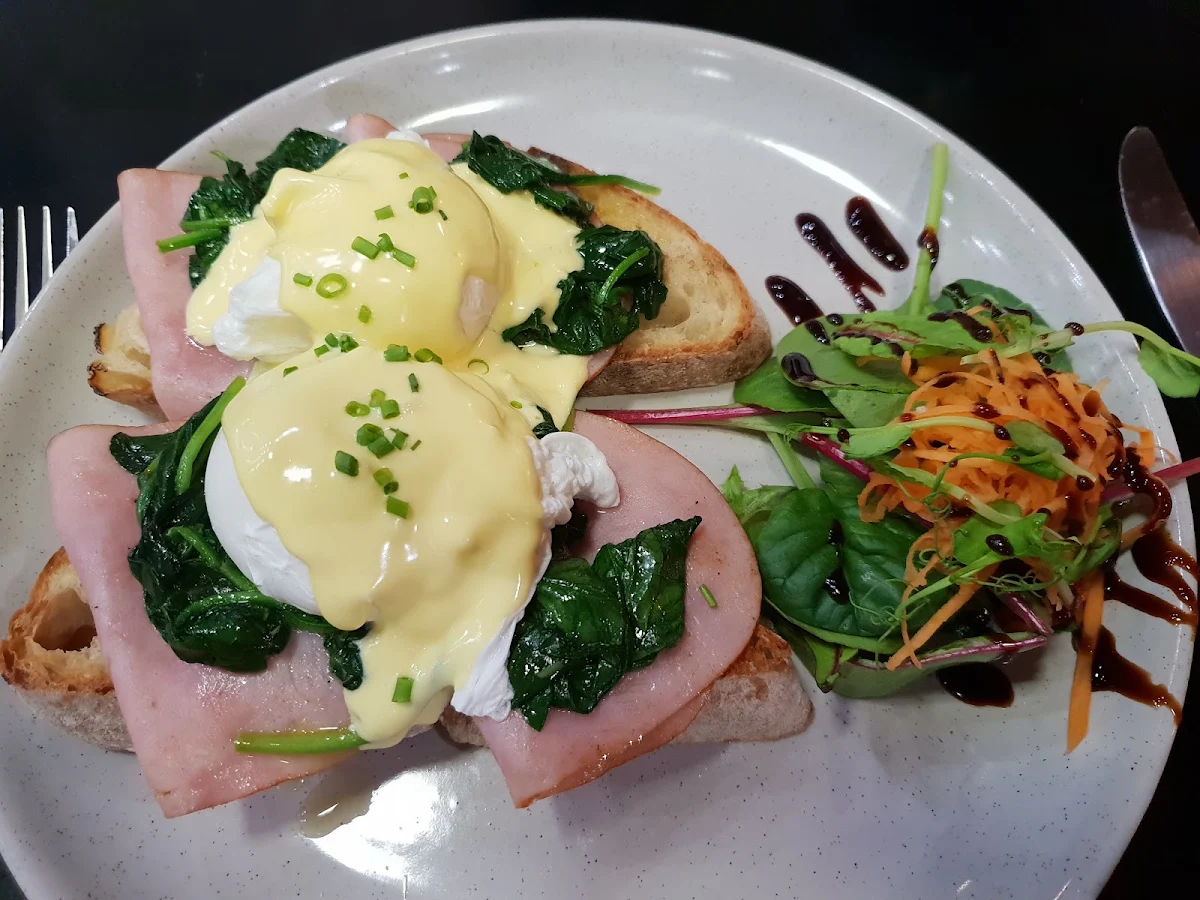Eggs Benedict