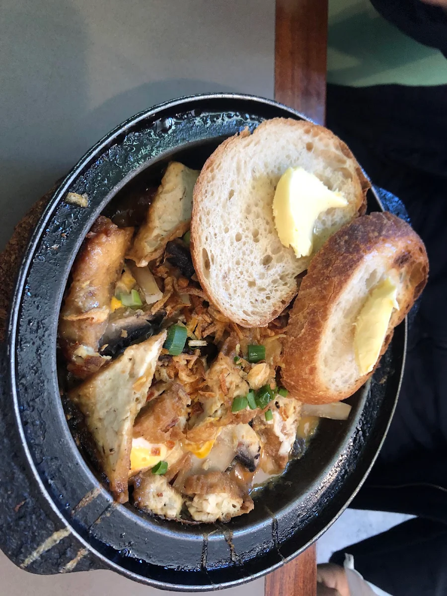 Clay Pot Eggs, Cafe O-Mai