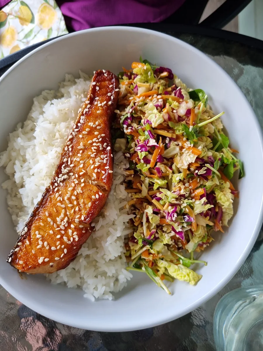 Salmon with Asian Salad