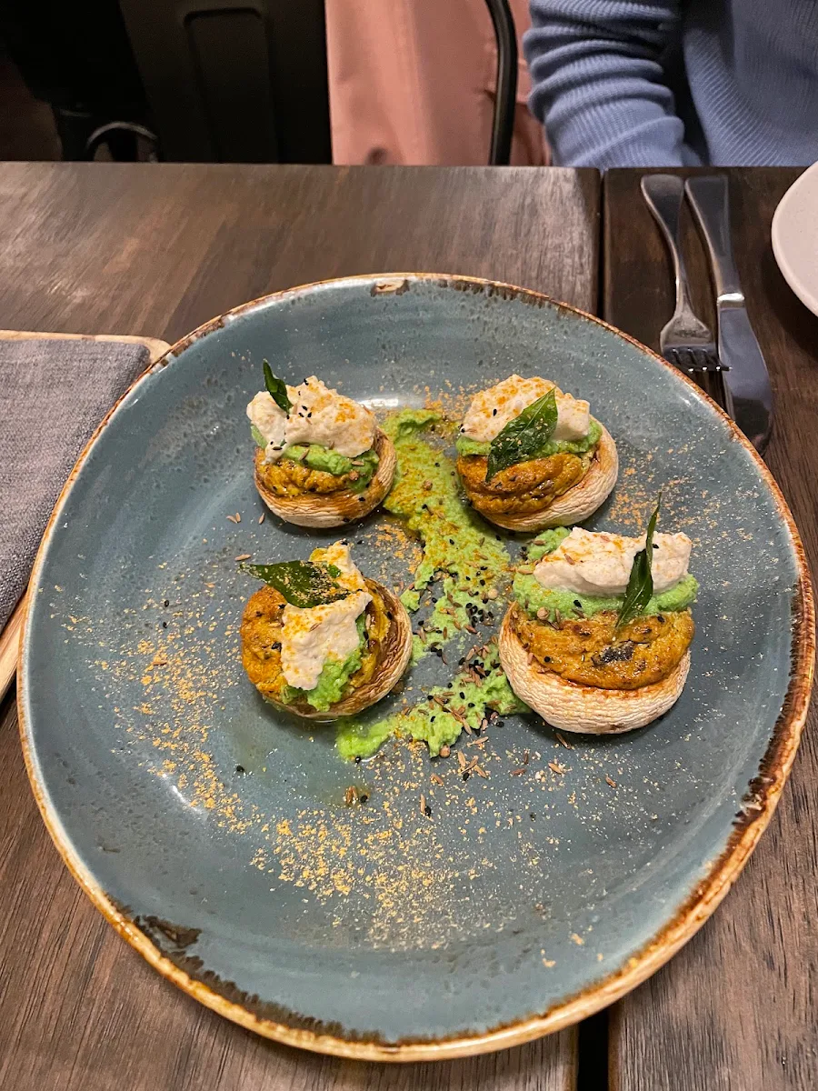 Stuffed Mushroom, ISH